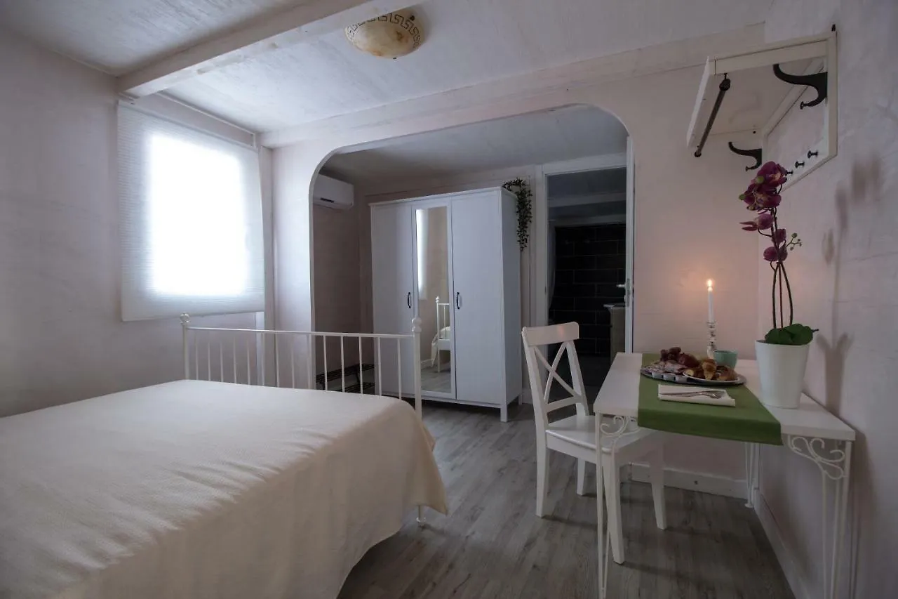 Apartamento cucaracha CTA Italia